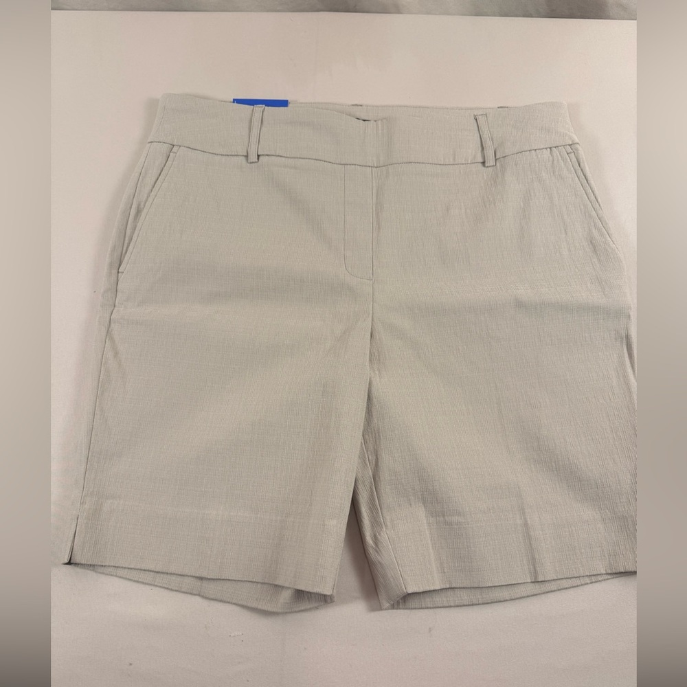 Hilary Radley Women's Cream Bermuda Shorts - 047